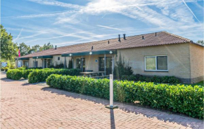 Beautiful Home In Den Ham With Kitchen